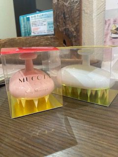 　スキャルプマッサージャー